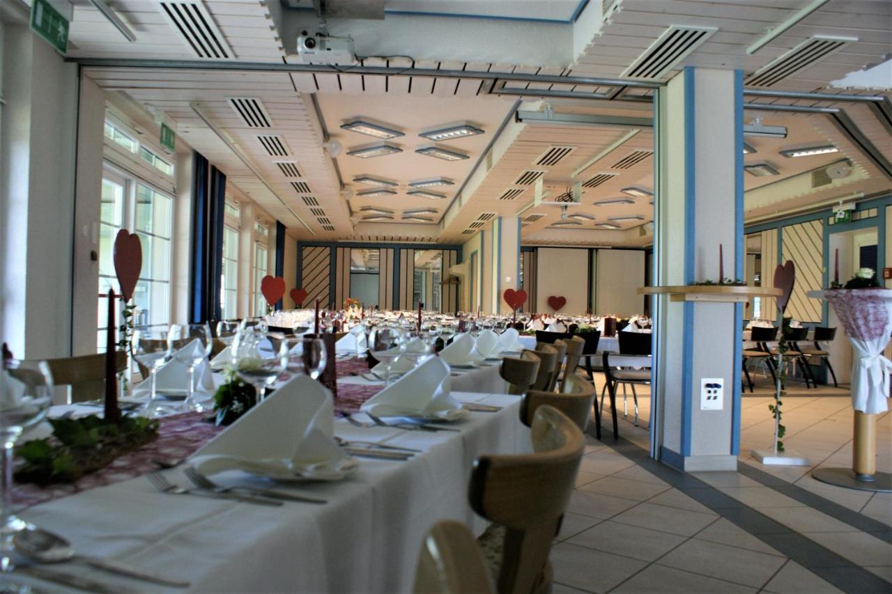 Zur Traube Schwarzwaldhotel & Restaurant Am Titisee Санкт-Мерген Экстерьер фото