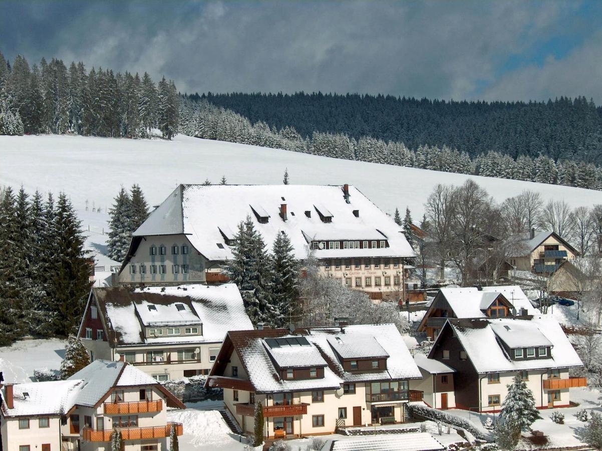 Zur Traube Schwarzwaldhotel & Restaurant Am Titisee Санкт-Мерген Экстерьер фото