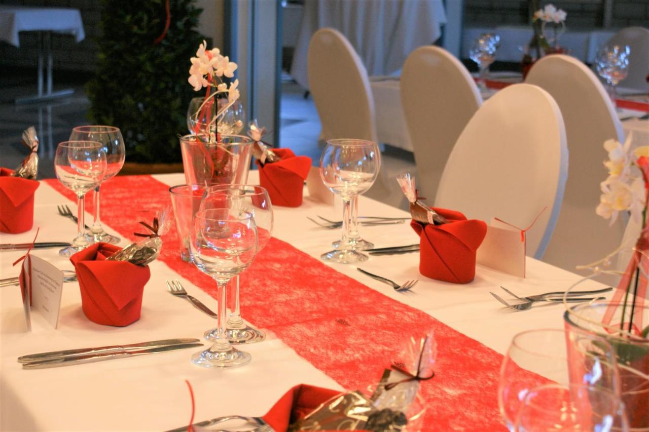 Zur Traube Schwarzwaldhotel & Restaurant Am Titisee Санкт-Мерген Экстерьер фото
