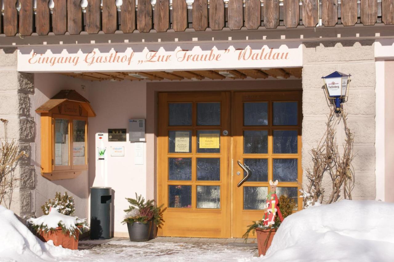 Zur Traube Schwarzwaldhotel & Restaurant Am Titisee Санкт-Мерген Экстерьер фото