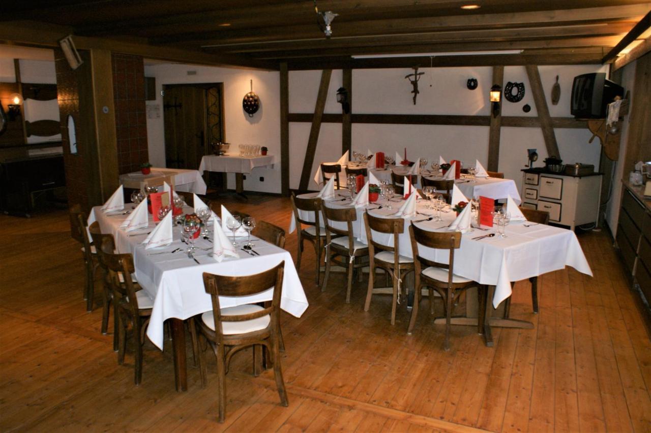 Zur Traube Schwarzwaldhotel & Restaurant Am Titisee Санкт-Мерген Экстерьер фото